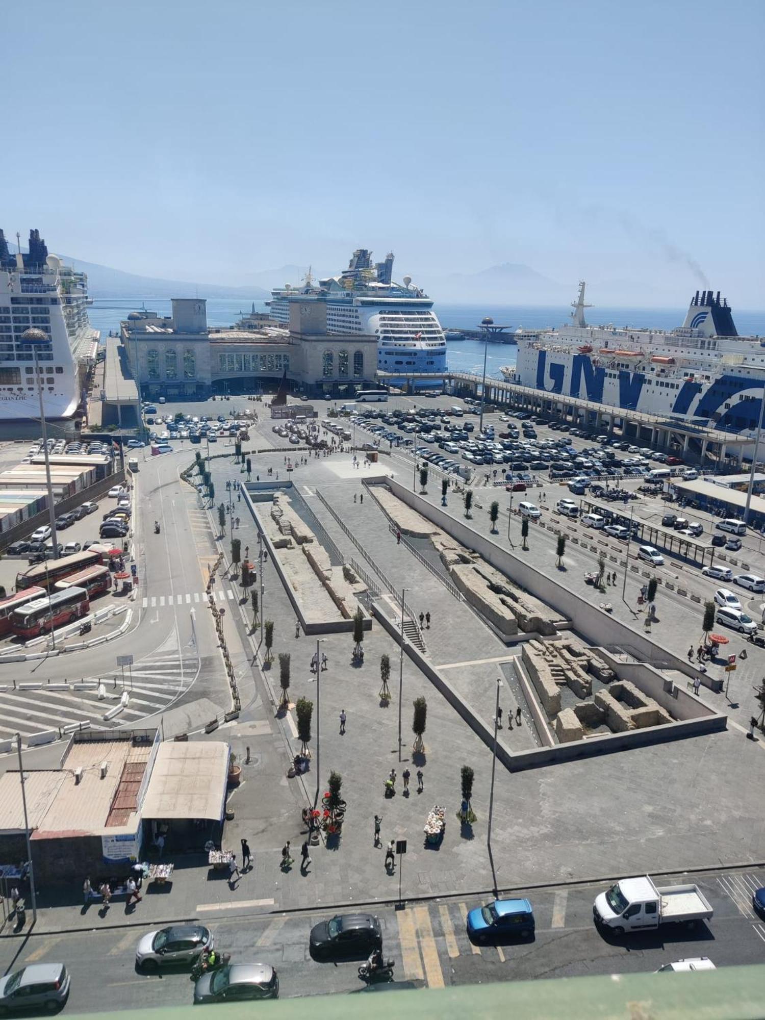 La Casa Sulla Nuvola Duomo Centro Storico Di Napoli Apartment Екстериор снимка